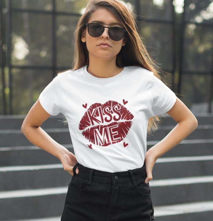 Kiss Me Women's Valentine's Day T-Shirt - Romantic Lip Print Graphic Tee with Heart Accents